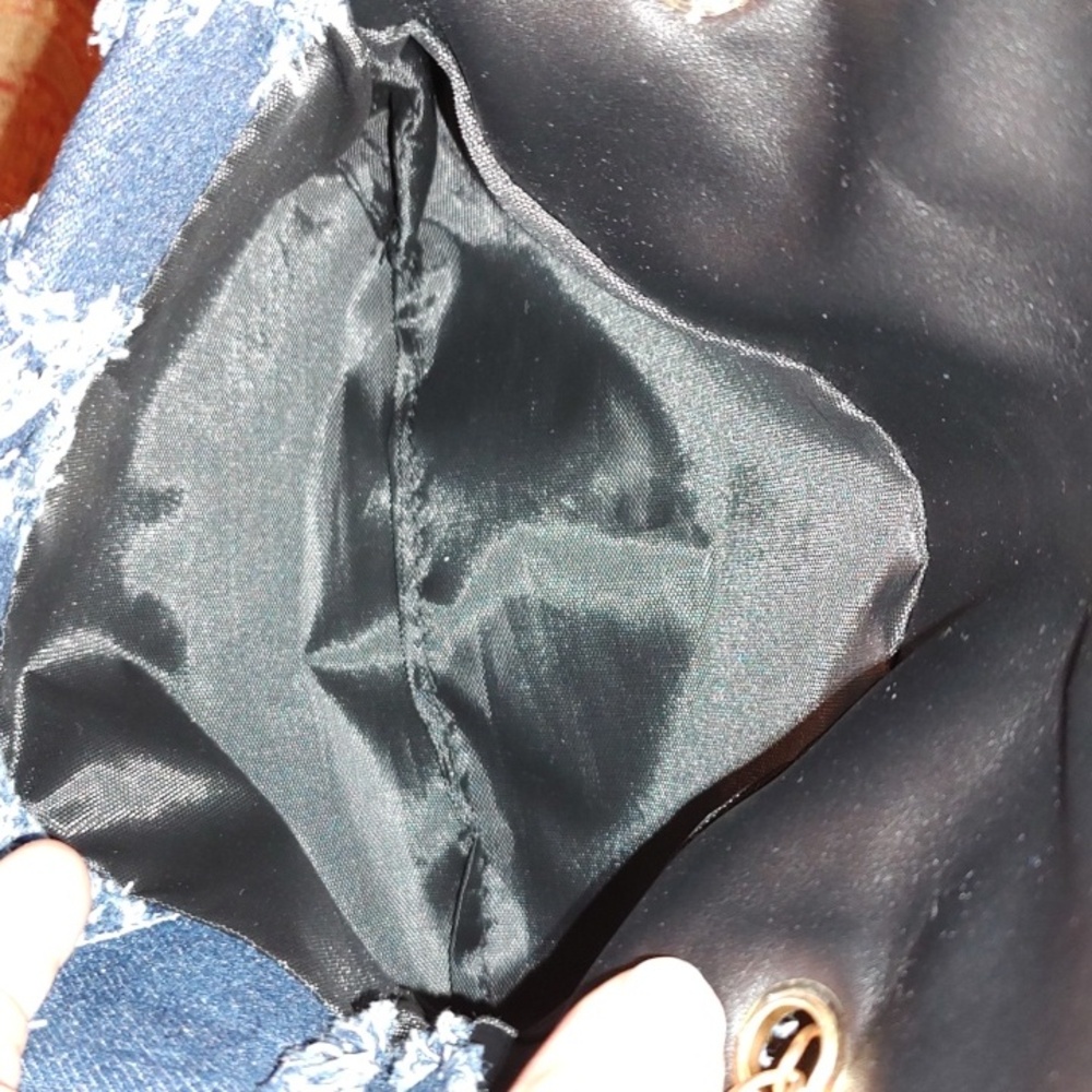 Denim Fashion Quilted Distressed Convertible Crossbody Bag  w/ Gold chain NWOT - Picture 10 of 12